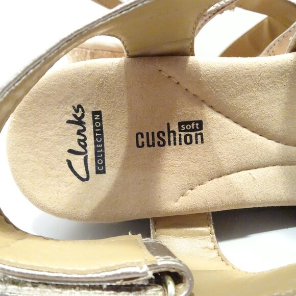 Clarks Wedge Sandals Gold Metallic Leather Size 7.5 Beach Cruise - Picture 3 of 6